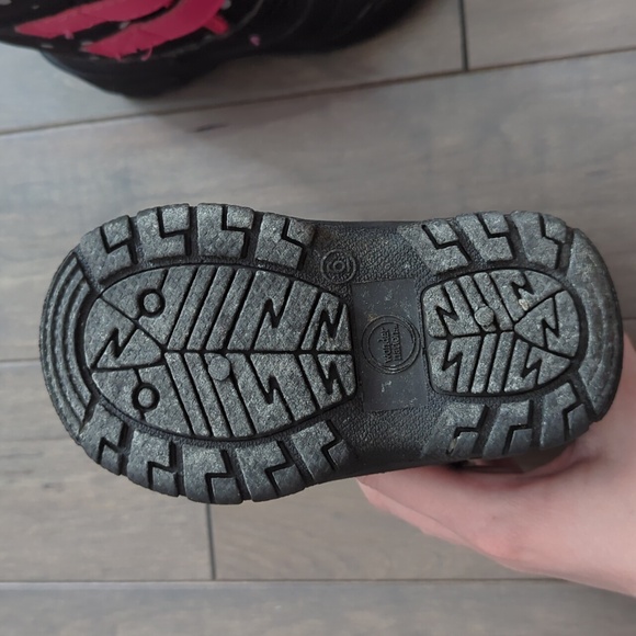 Wonder Nation Toddler Size 6 Snow Boots - Picture 5 of 6